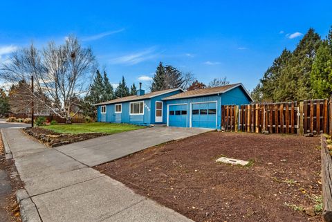 Tiny photo for 2843 NE Purcell Boulevard, Bend, OR 97701 (MLS # 220211896)