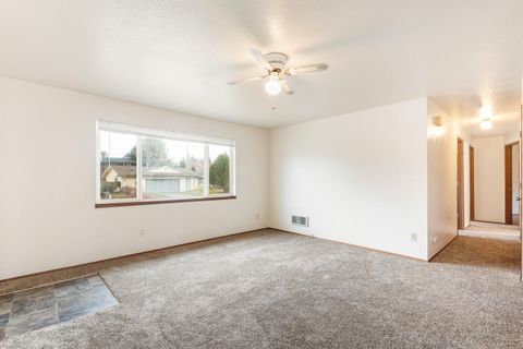 Tiny photo for 2843 NE Purcell Boulevard, Bend, OR 97701 (MLS # 220211896)
