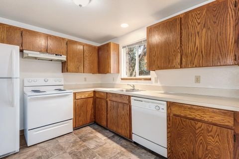 Tiny photo for 2843 NE Purcell Boulevard, Bend, OR 97701 (MLS # 220211896)