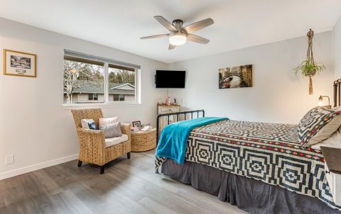 Tiny photo for 2843 NE Purcell Boulevard, Bend, OR 97701 (MLS # 220211896)