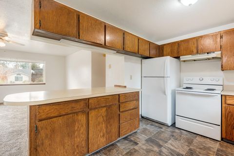 Tiny photo for 2843 NE Purcell Boulevard, Bend, OR 97701 (MLS # 220211896)