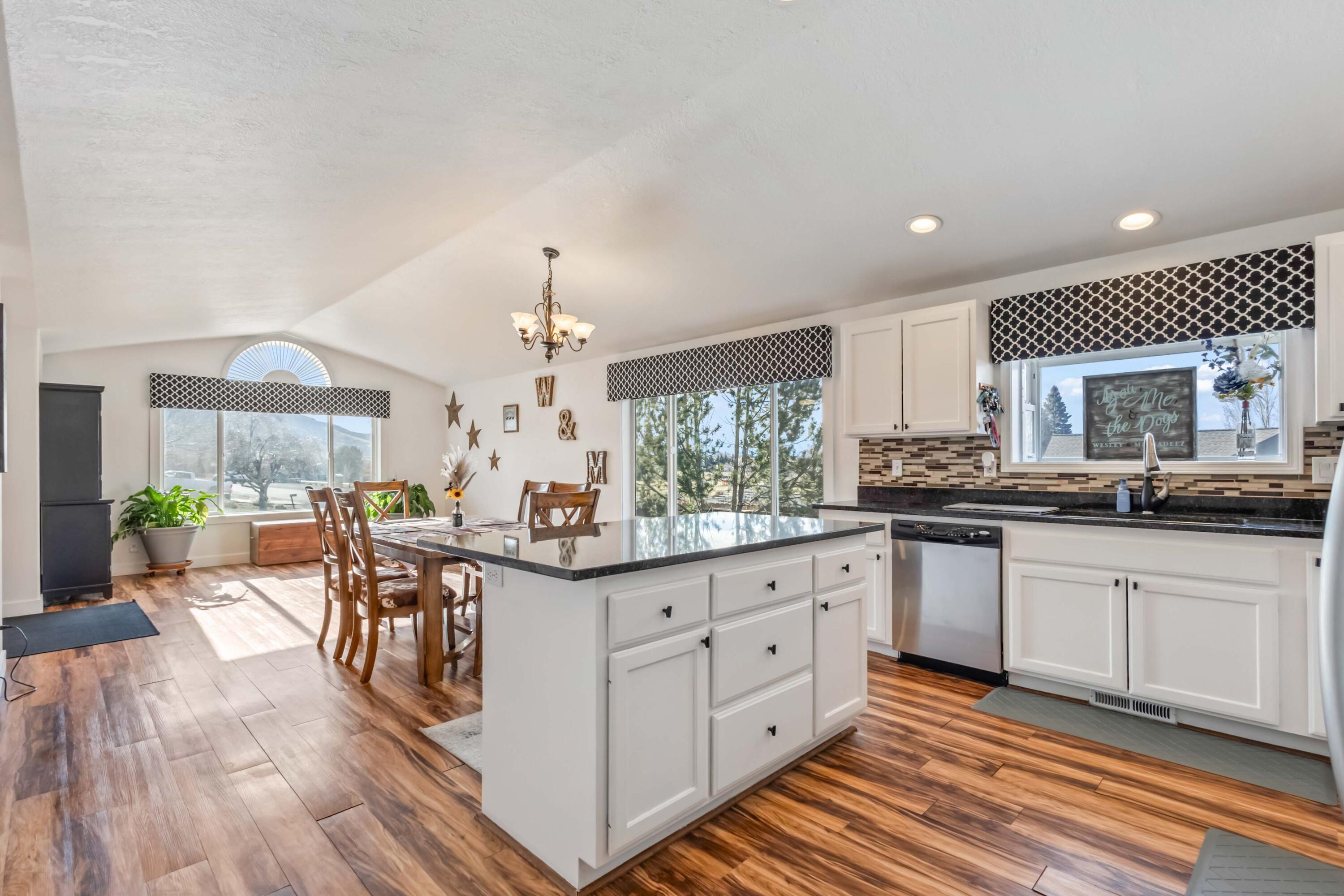 Palisades Estate - Residential