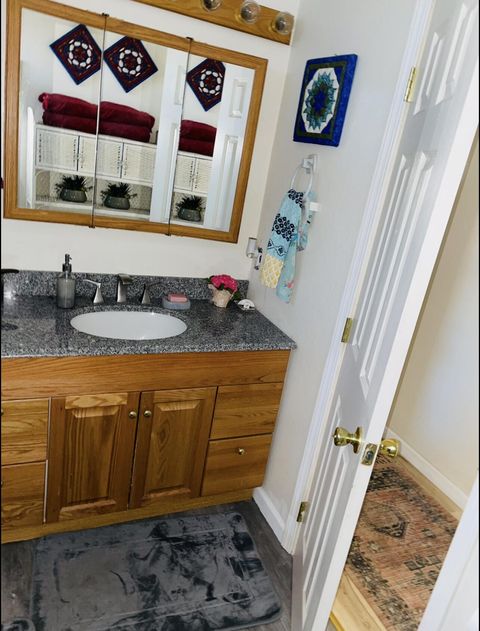 Tiny photo for 3919 Bristol Avenue, Klamath Falls, OR 97603 (MLS # 220212758)