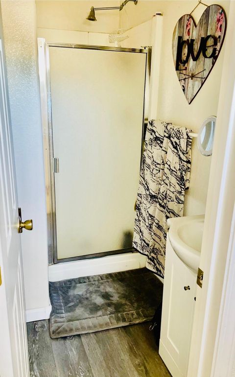 Tiny photo for 3919 Bristol Avenue, Klamath Falls, OR 97603 (MLS # 220212758)