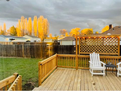 Tiny photo for 3919 Bristol Avenue, Klamath Falls, OR 97603 (MLS # 220212758)