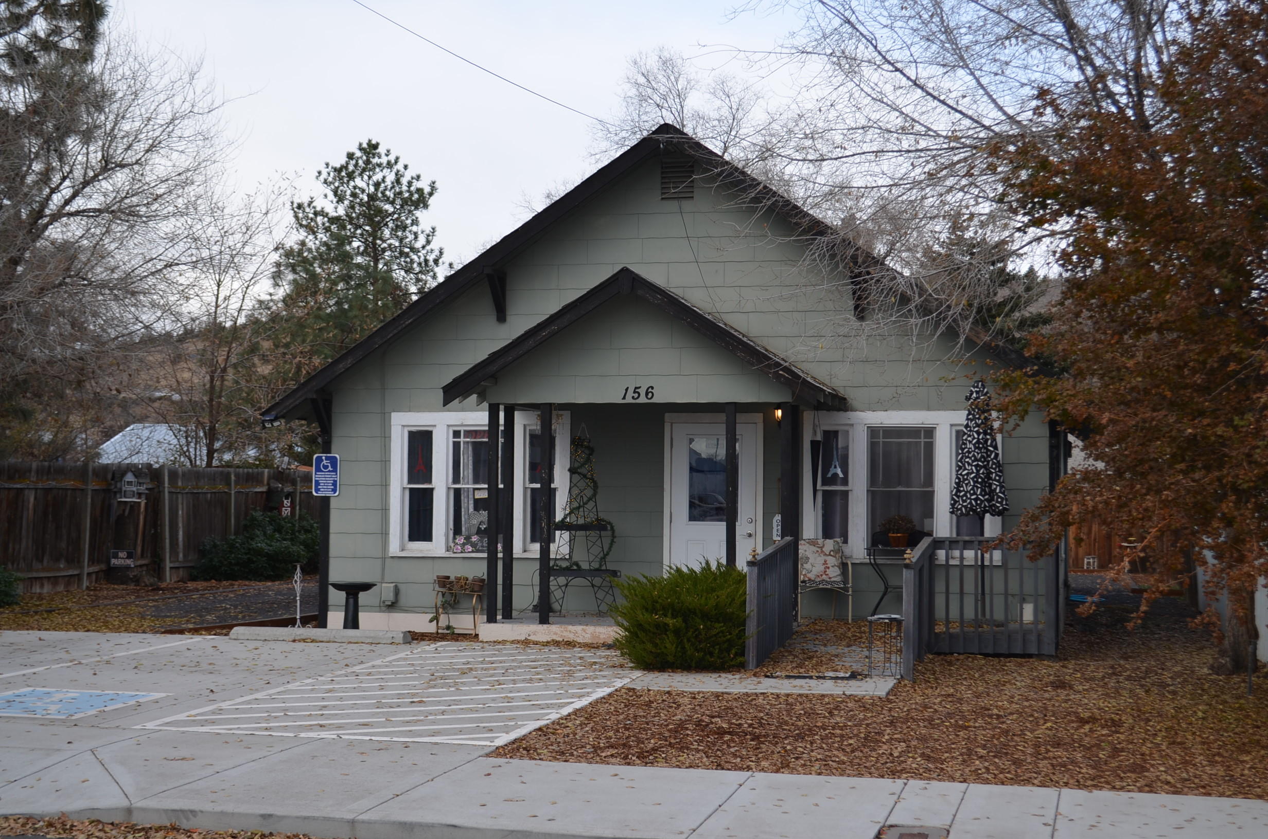 Palmain - Commercial Sale