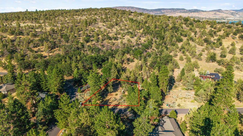 Running YResort - Land