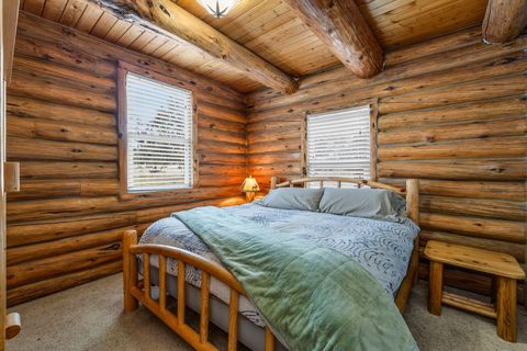 Tiny photo for 7423 SW Sand Ridge Road, Terrebonne, OR 97760 (MLS # 220219414)