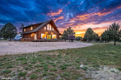 Tiny photo for 7423 SW Sand Ridge Road, Terrebonne, OR 97760 (MLS # 220219414)