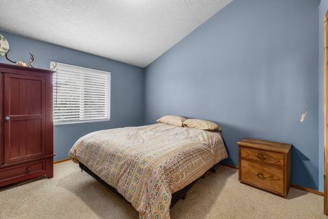 Tiny photo for 7423 SW Sand Ridge Road, Terrebonne, OR 97760 (MLS # 220219414)