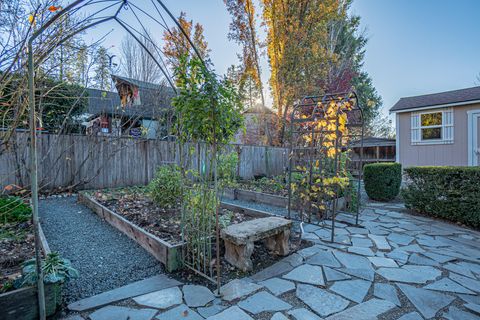 Tiny photo for 1025 Anglers Place, Shady Cove, OR 97539 (MLS # 220212104)