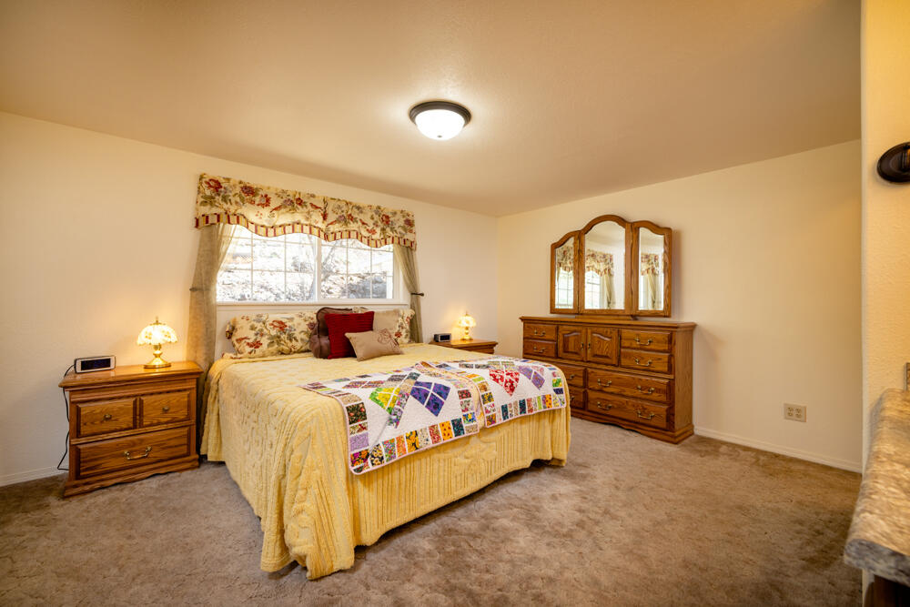 Keno Hillside Acres - Residential