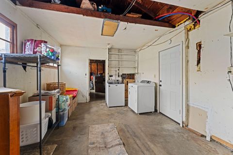 Tiny photo for 1107 SW Bridge Street, Grants Pass, OR 97526 (MLS # 220215633)