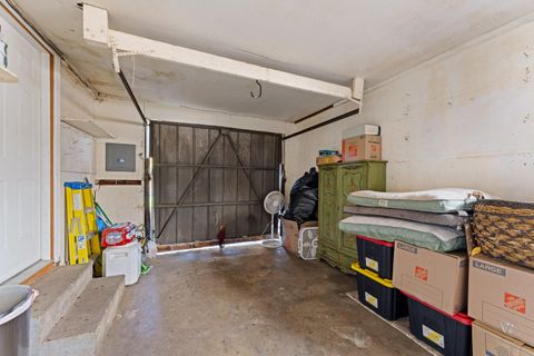 Tiny photo for 1107 SW Bridge Street, Grants Pass, OR 97526 (MLS # 220215633)