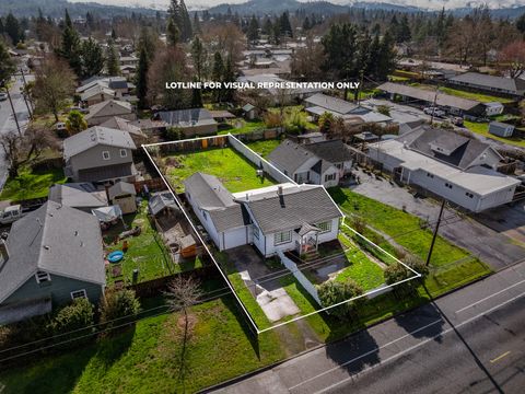 Tiny photo for 1107 SW Bridge Street, Grants Pass, OR 97526 (MLS # 220215633)