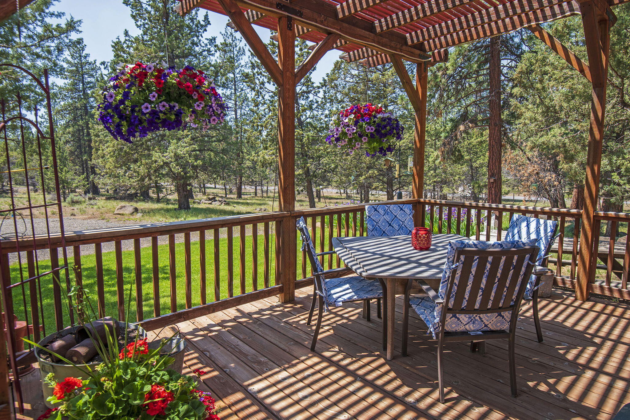 Panoramic View Est - Residential