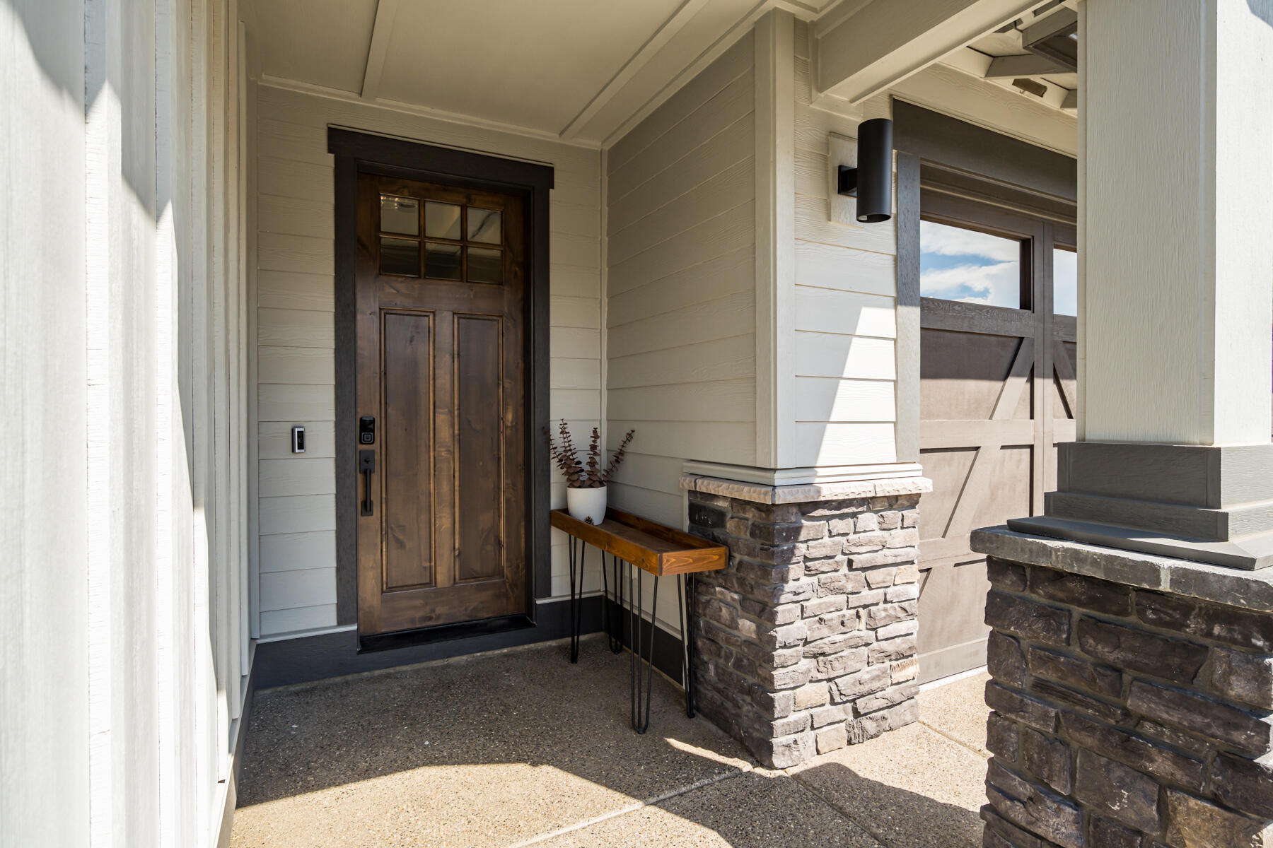 3048 NW Hidden Ridge Drive