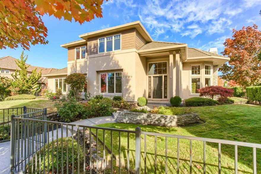 Don't miss this beautiful home OVERLOOKING the 5th green of the lushly landscaped & renown RVCC Golf Course and the southern mountains beyond located in the secure & highly desired Island Pointe gated community. The versatile floor plan suits a variety of needs with its MAIN FLOOR living featuring spacious rooms with soaring ceilings including a Great Room w/gas fp & built-in entertainment center,formal dining, chef's island kitchen w/both counter & breakfast area dining, laundry rm, secluded luxurious master suite as well as a 2nd bedroom & full bath perfect for your office or guests. The upstairs showcases 2 additional large bedrooms, a 3rd full bath as well as a bonus/rec room for exercise, kids, hobbies, theater rm or a 4th or 5th bedroom if desired. A huge storage room for all your seasonal decor, luggage, wkout equip, etc. completes the second floor. Light & bright w/walls of windows with transoms above,a bkyd patio w/VIEWS of Roxy Ann,a 3-car garage & much more in this GEM.