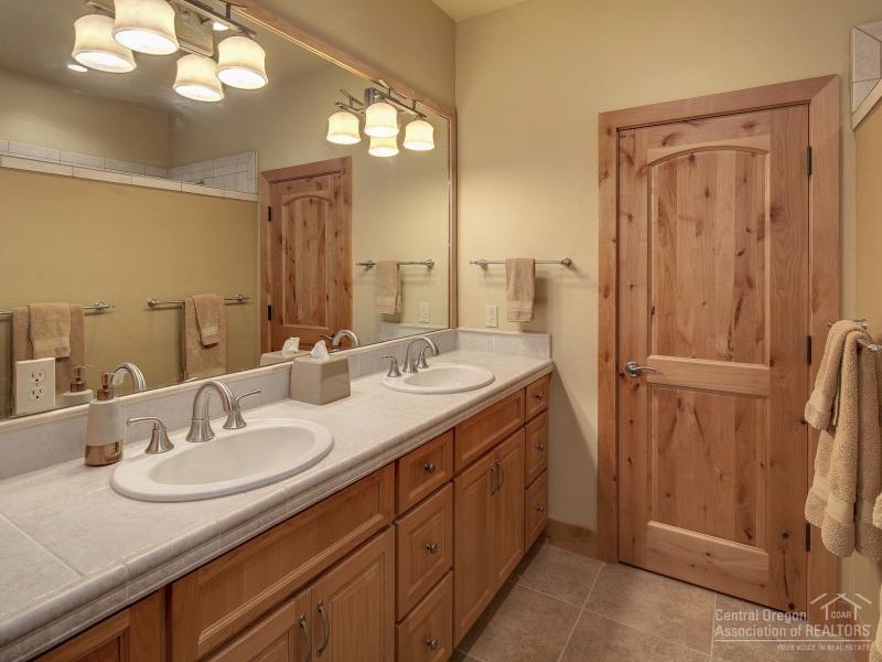 Broken Top - Residential