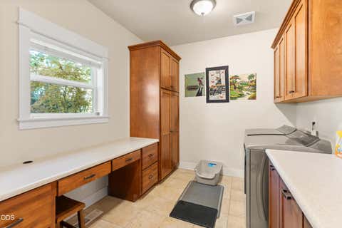Tiny photo for 803 Buck Point Street, Central Point, OR 97502 (MLS # 220227298)