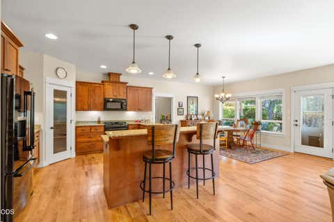 Tiny photo for 803 Buck Point Street, Central Point, OR 97502 (MLS # 220227298)