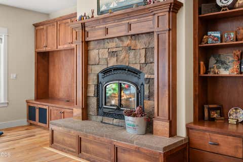 Tiny photo for 803 Buck Point Street, Central Point, OR 97502 (MLS # 220227298)