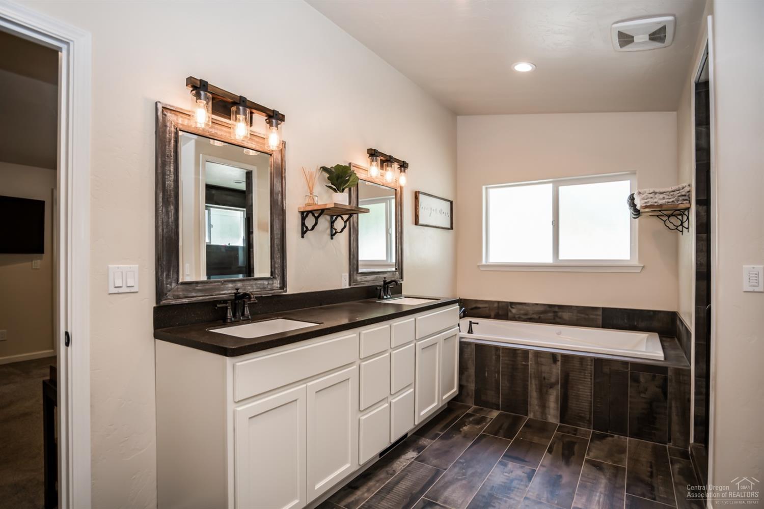 East Villa - Residential