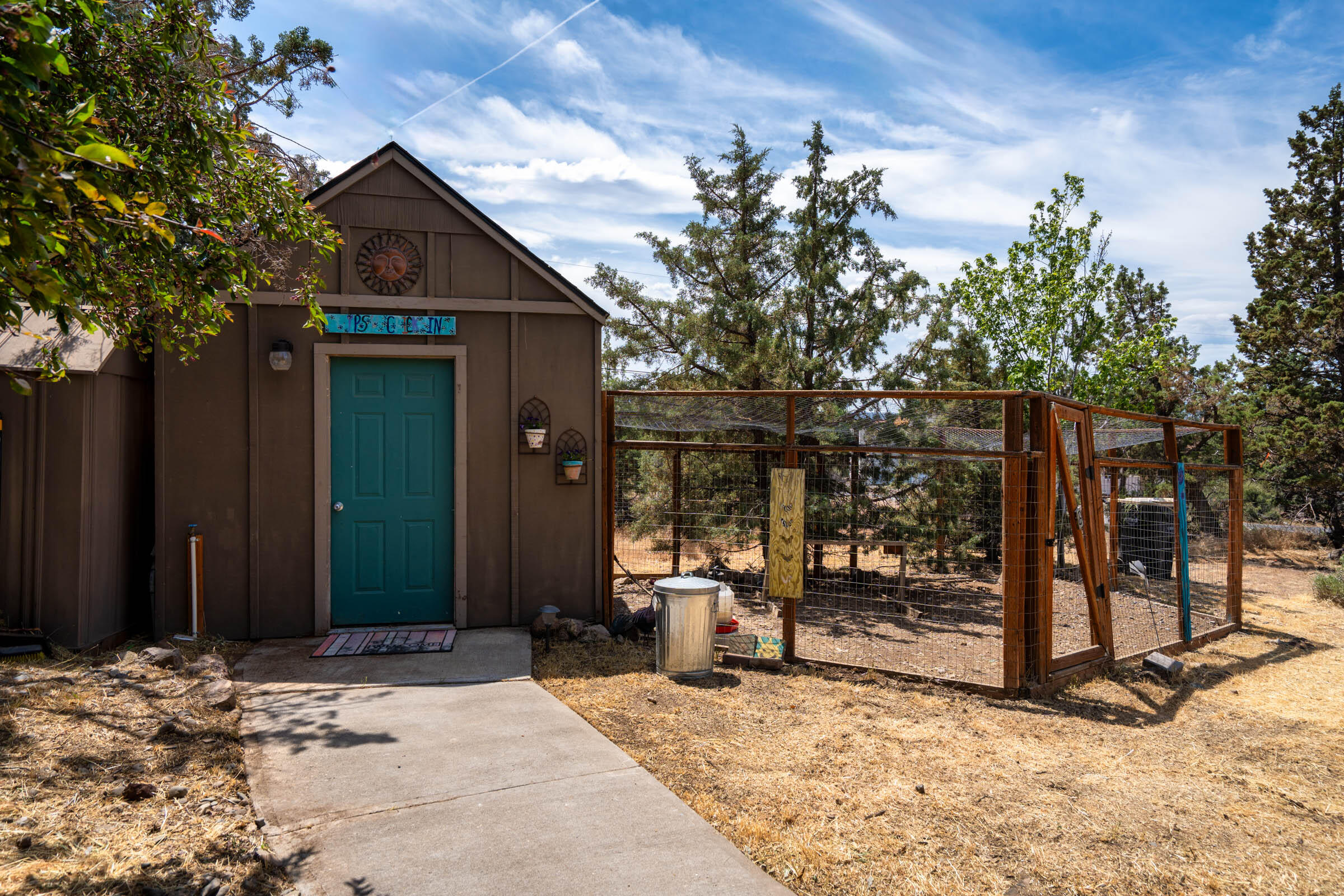 Hunts Three Sisters - Residential