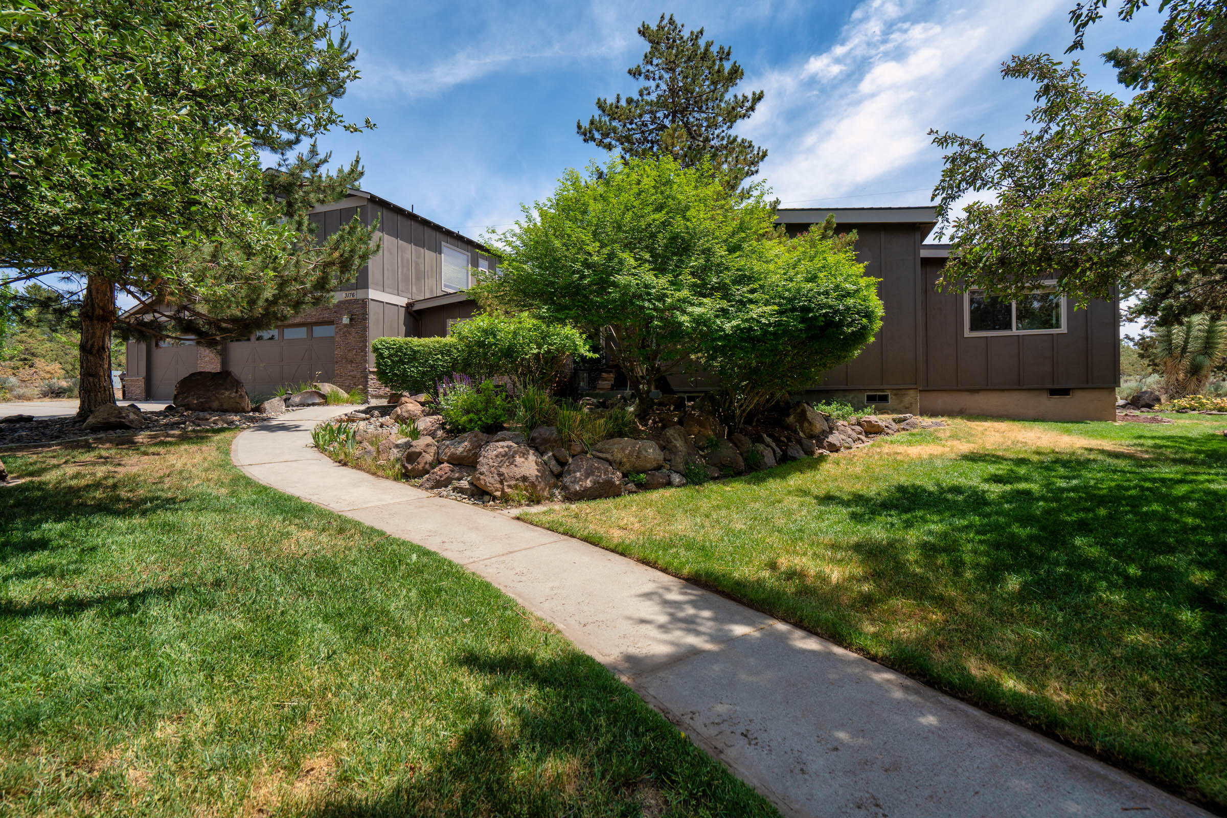 Hunts Three Sisters - Residential