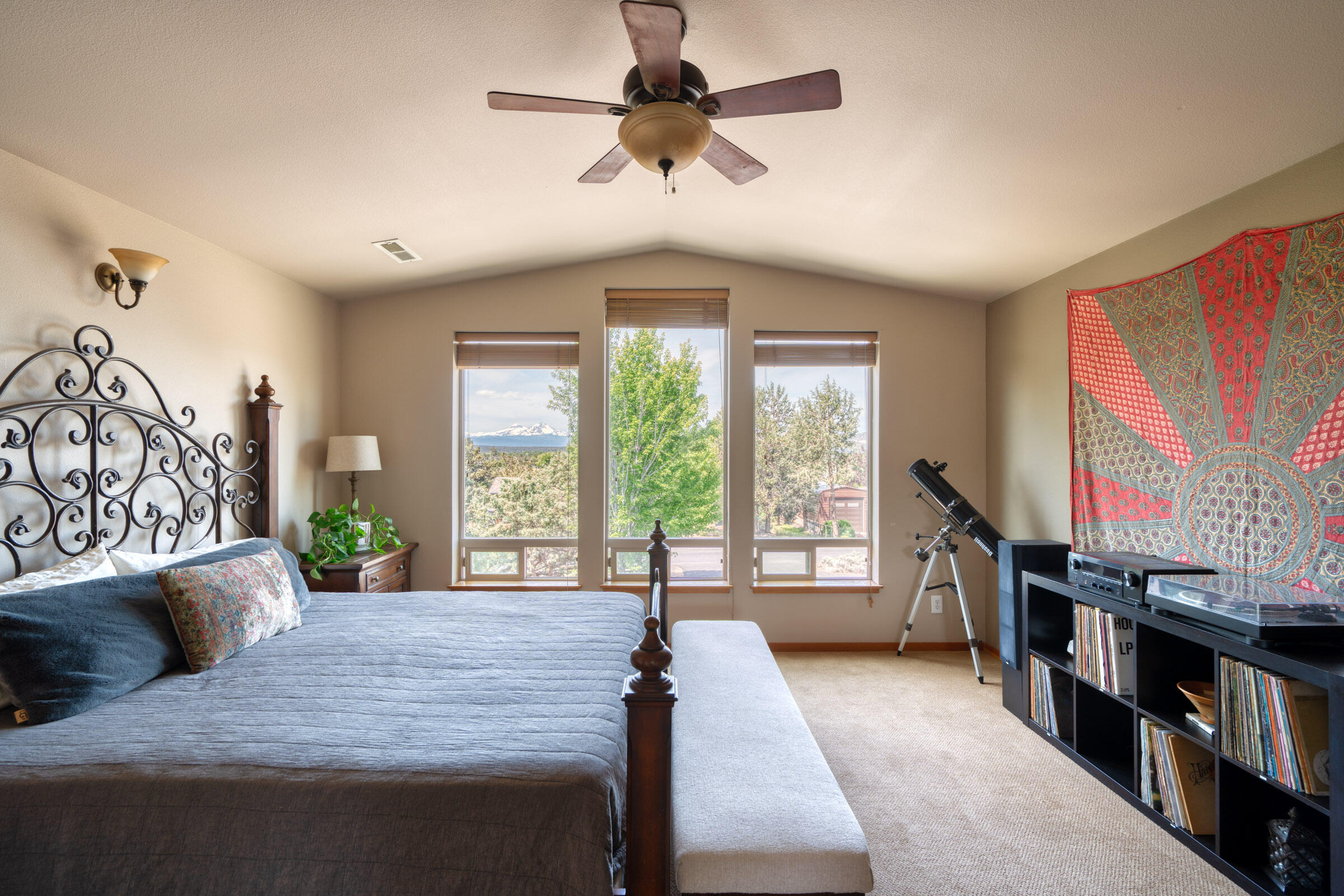 Hunts Three Sisters - Residential