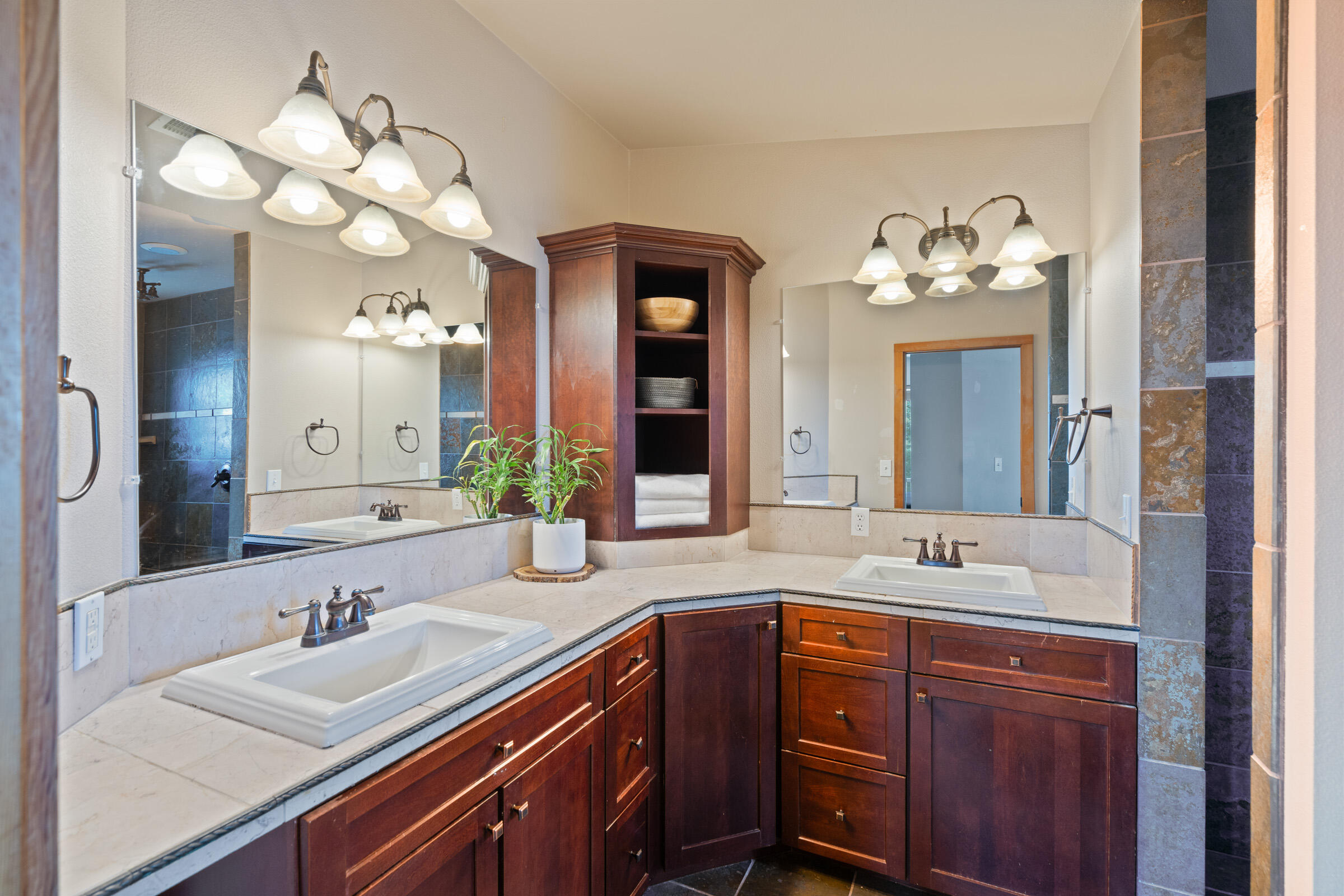 Hunts Three Sisters - Residential