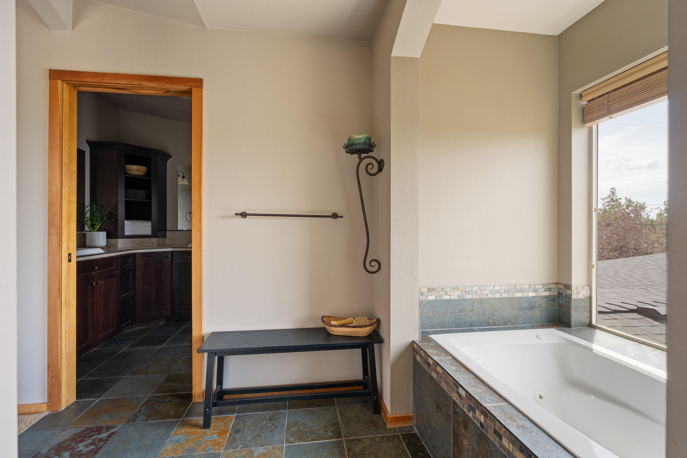 Hunts Three Sisters - Residential