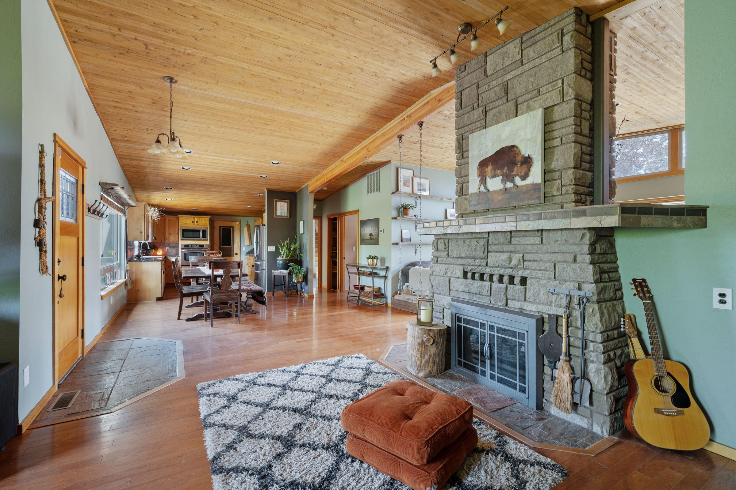 Hunts Three Sisters - Residential