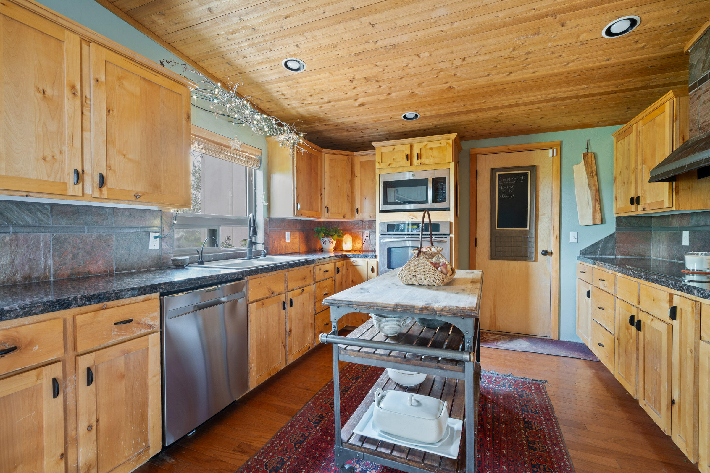 Hunts Three Sisters - Residential