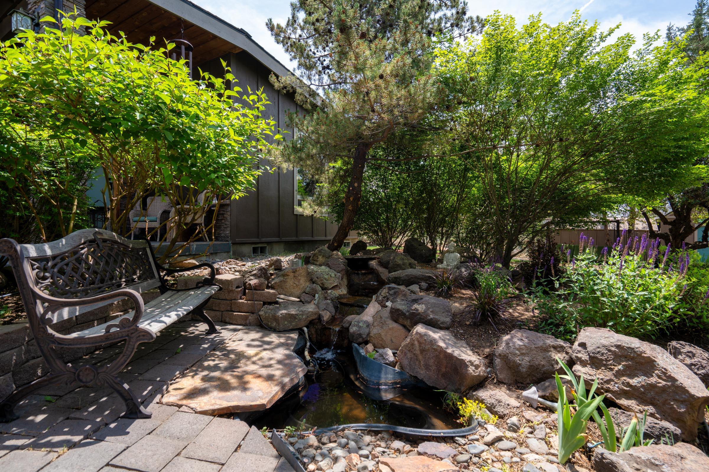 Hunts Three Sisters - Residential