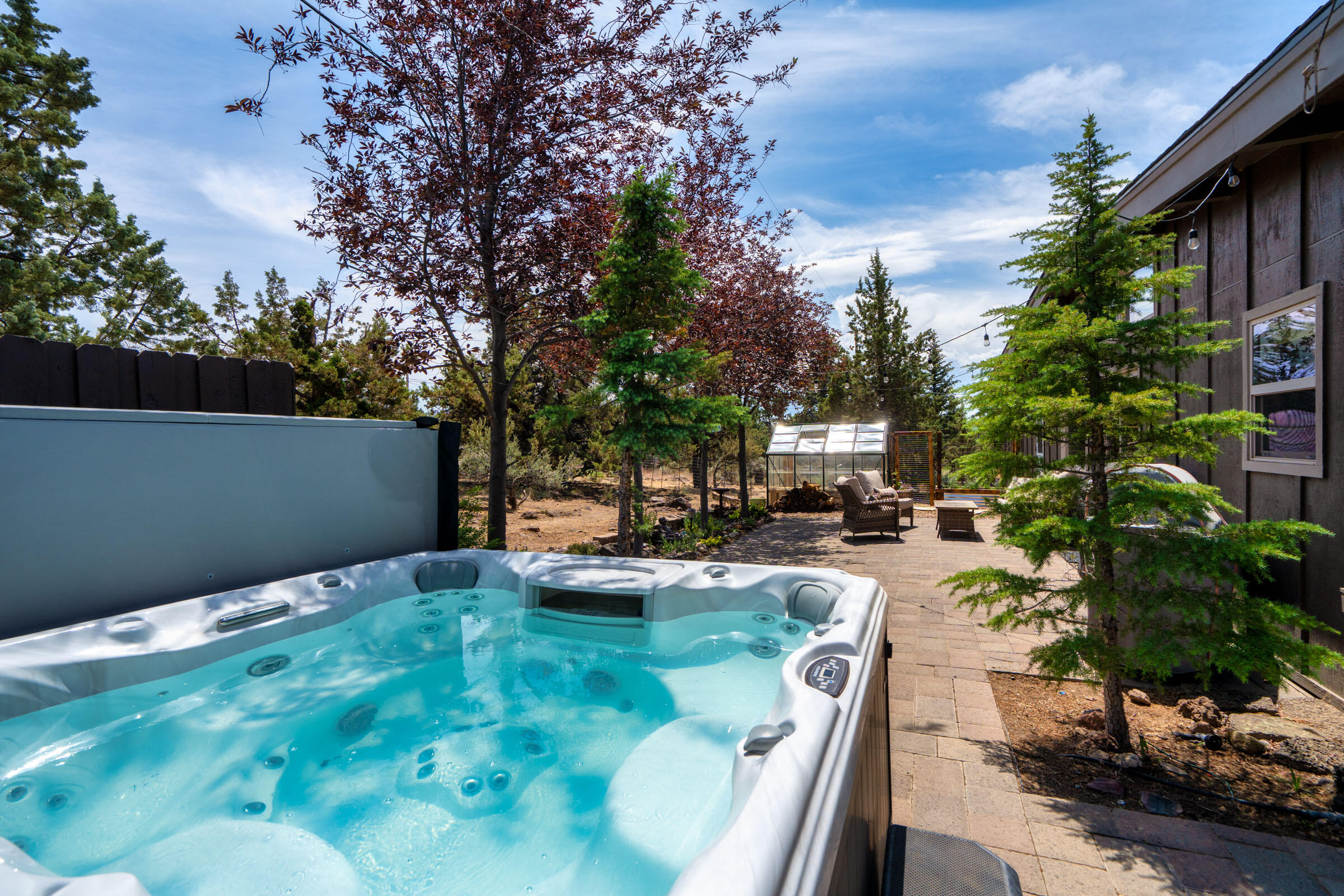 Hunts Three Sisters - Residential