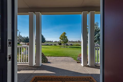 Tiny photo for 333 NE Knickerbocker Avenue, Redmond, OR 97756 (MLS # 220220081)