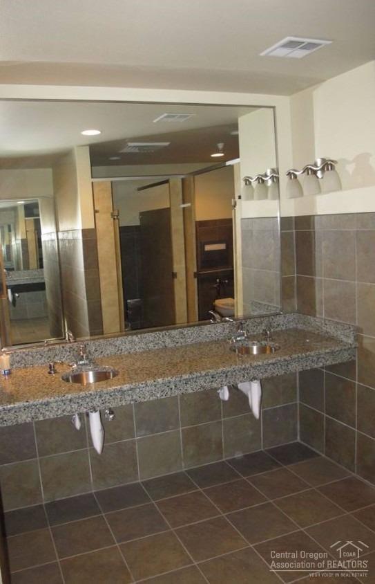 CLAR - Commercial Lease