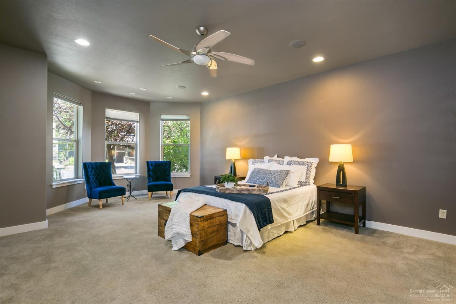 Skyliner Summit - Residential