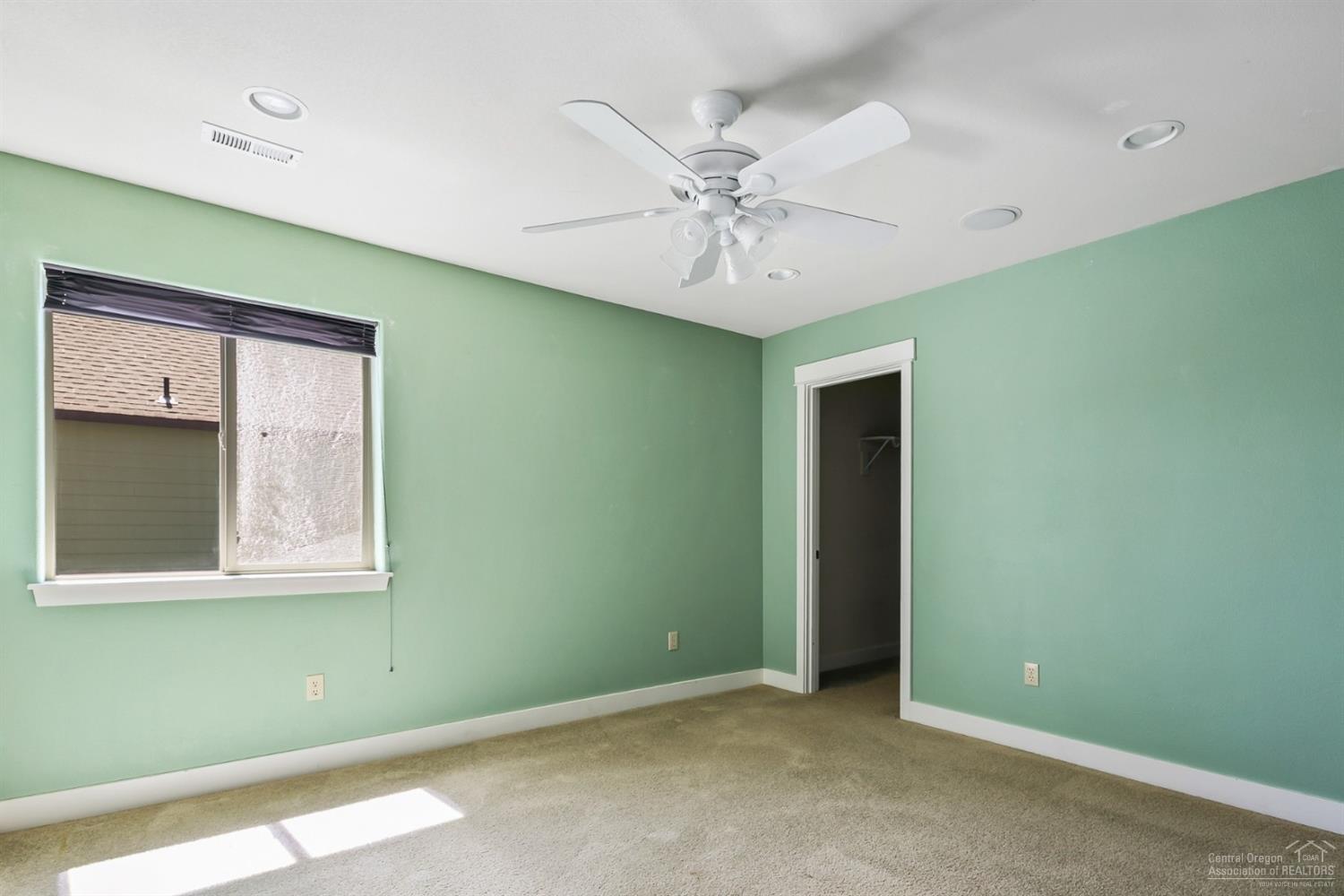 Skyliner Summit - Residential