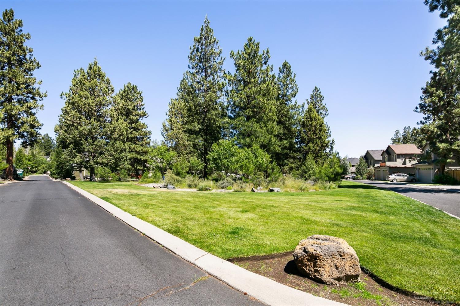 Skyliner Summit - Residential