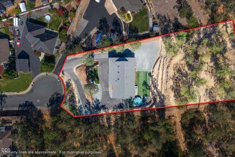 Tiny photo for 236 NW Canyon View Drive, Grants Pass, OR 97526 (MLS # 220227344)