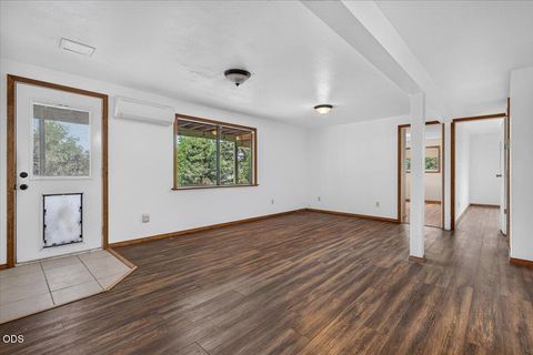 Tiny photo for 7065 Monte Vista Court, Eagle Point, OR 97524 (MLS # 220223829)
