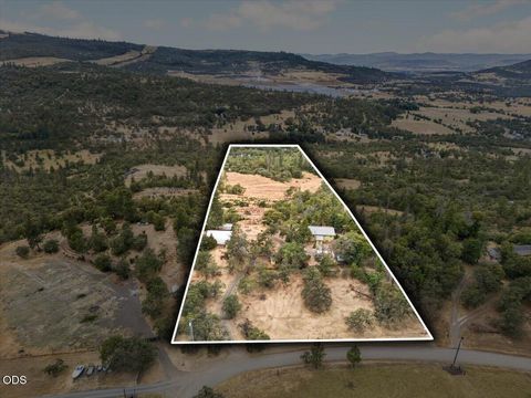 Tiny photo for 7065 Monte Vista Court, Eagle Point, OR 97524 (MLS # 220223829)