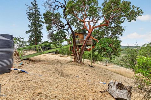 Tiny photo for 7065 Monte Vista Court, Eagle Point, OR 97524 (MLS # 220223829)
