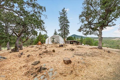 Tiny photo for 7065 Monte Vista Court, Eagle Point, OR 97524 (MLS # 220223829)