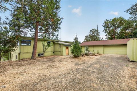 Tiny photo for 7065 Monte Vista Court, Eagle Point, OR 97524 (MLS # 220223829)