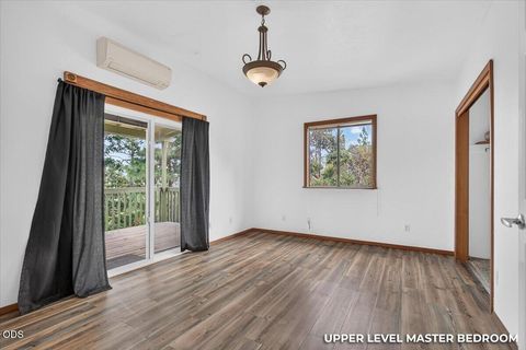 Tiny photo for 7065 Monte Vista Court, Eagle Point, OR 97524 (MLS # 220223829)