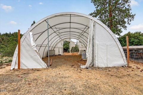 Tiny photo for 7065 Monte Vista Court, Eagle Point, OR 97524 (MLS # 220223829)