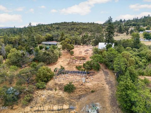 Tiny photo for 7065 Monte Vista Court, Eagle Point, OR 97524 (MLS # 220223829)